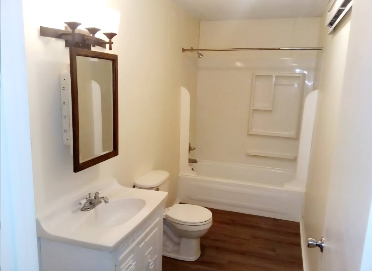 Apartment for rent at 434 Madison St W #4, Winthrop, IA 50682
