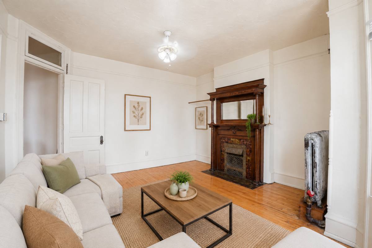 Apartment for rent at 828 N Milwaukee St, Milwaukee, WI 53202