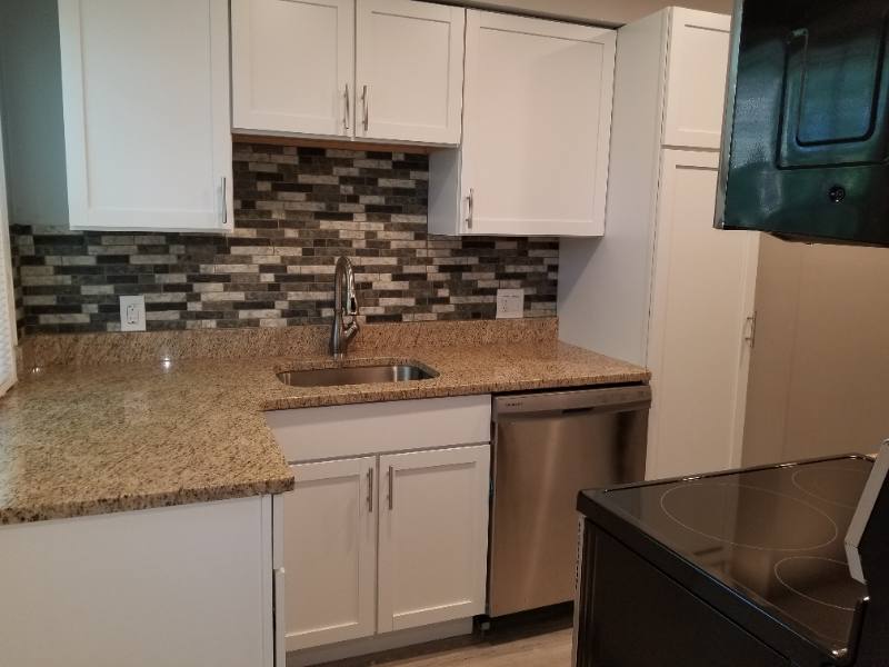 Townhouse for rent at 1511 W Farnum Ave, Royal Oak, MI 48067