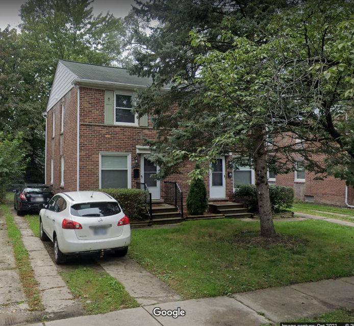 Townhouse for rent at 1511 W Farnum Ave, Royal Oak, MI 48067