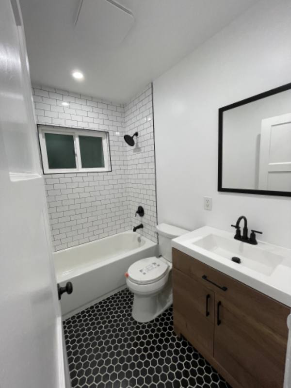 Apartment for rent at 4910 E Stearns, Long Beach, CA 90815