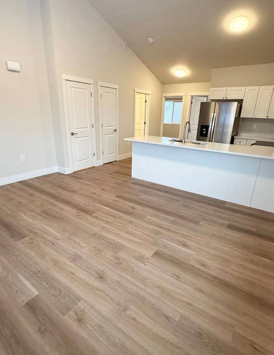 Apartment for rent at 16875 Hanson Dr, Eagle River, AK 99577