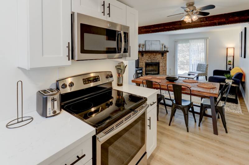 Townhouse for rent at 2911 Eaton St, Kansas City, KS 66103