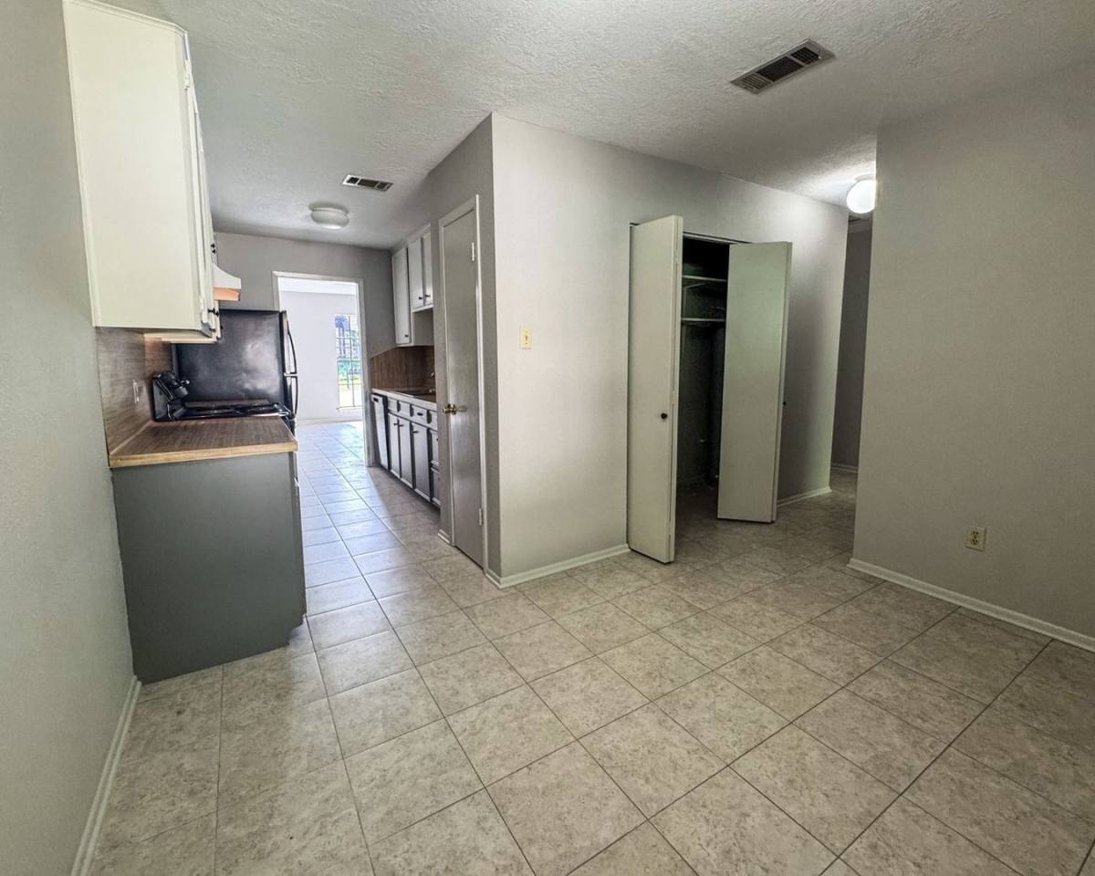 House for rent at 601 Hickory Dr #A, Huntsville, TX 77320