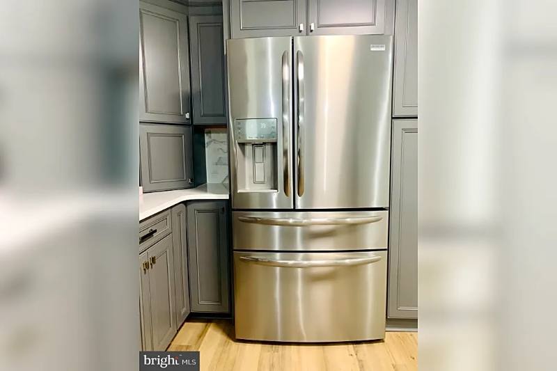 Apartment for rent at 301 S 11th St, Tampa, FL 33647
