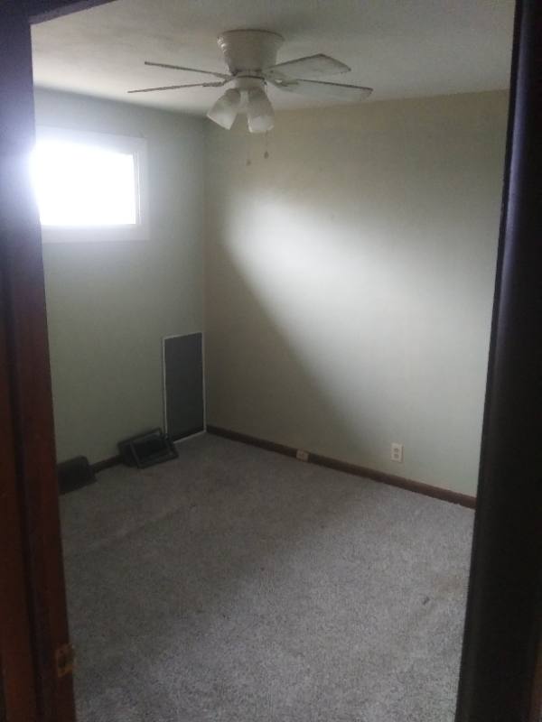 Apartment for rent at 12 Elm Lane, Wheeling, WV 26003