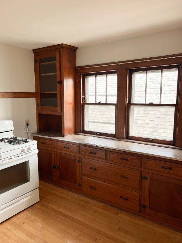 House for rent at 1463 S 90th St, Milwaukee, WI 53214