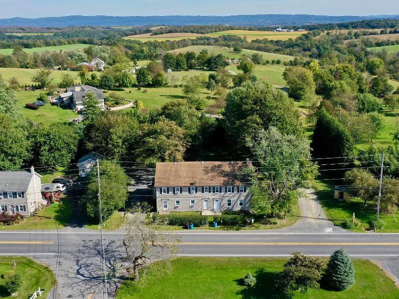 Townhouse for rent at 5844-5848 Kesslersville Rd #5846, Nazareth, PA 18064