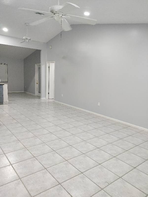 Townhouse for rent at 4500 Mercado Dr, Sebring, FL 33872