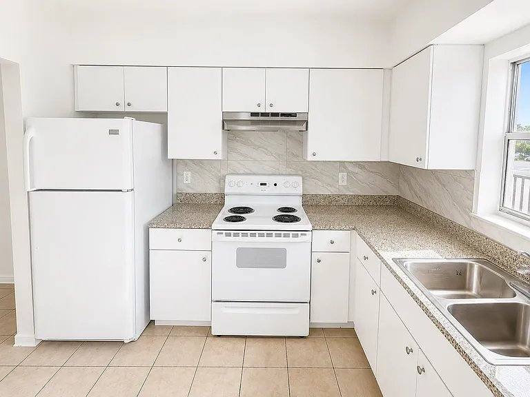 Apartment for rent at 3701 SW 59th Terrace #11, Fort Lauderdale, FL 33314