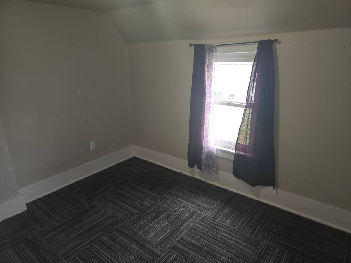 House for rent at 17 5th St, South Range, MI 49963