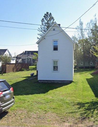House for rent at 17 5th St, South Range, MI 49963