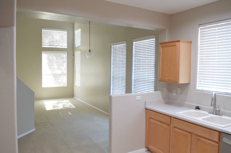 Townhouse for rent at 1225 N 36th St #1060, Phoenix, AZ 85008