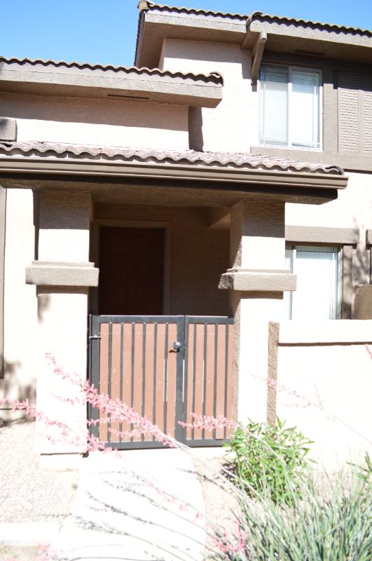 Townhouse for rent at 1225 N 36th St #1060, Phoenix, AZ 85008