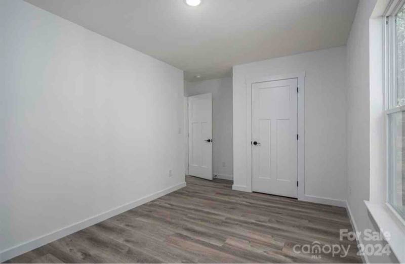 Apartment for rent at 24th St, Hickory, NC 28601
