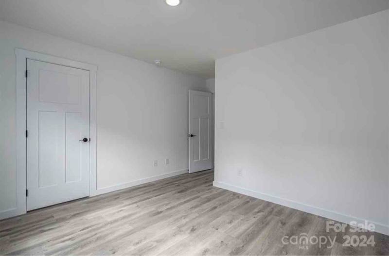 Apartment for rent at 24th St, Hickory, NC 28601