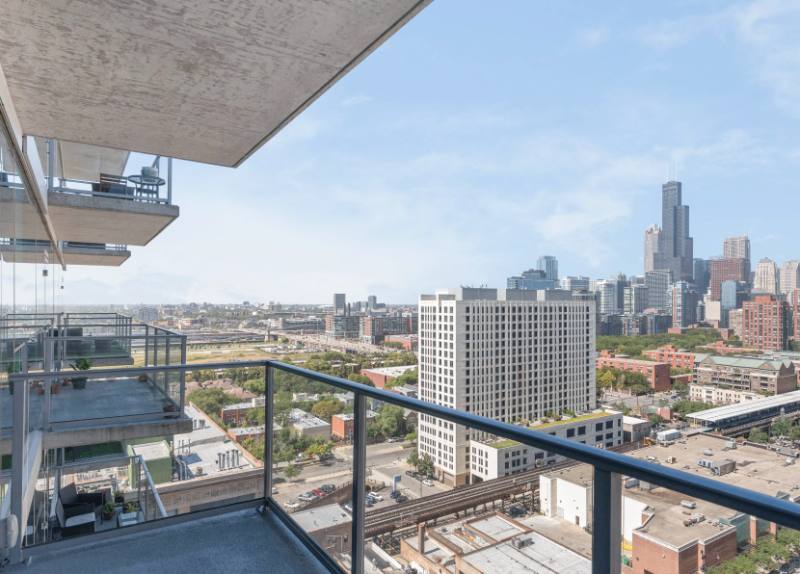 Apartment for rent at 1400 S Michigan Ave #1230, Chicago, IL 60605