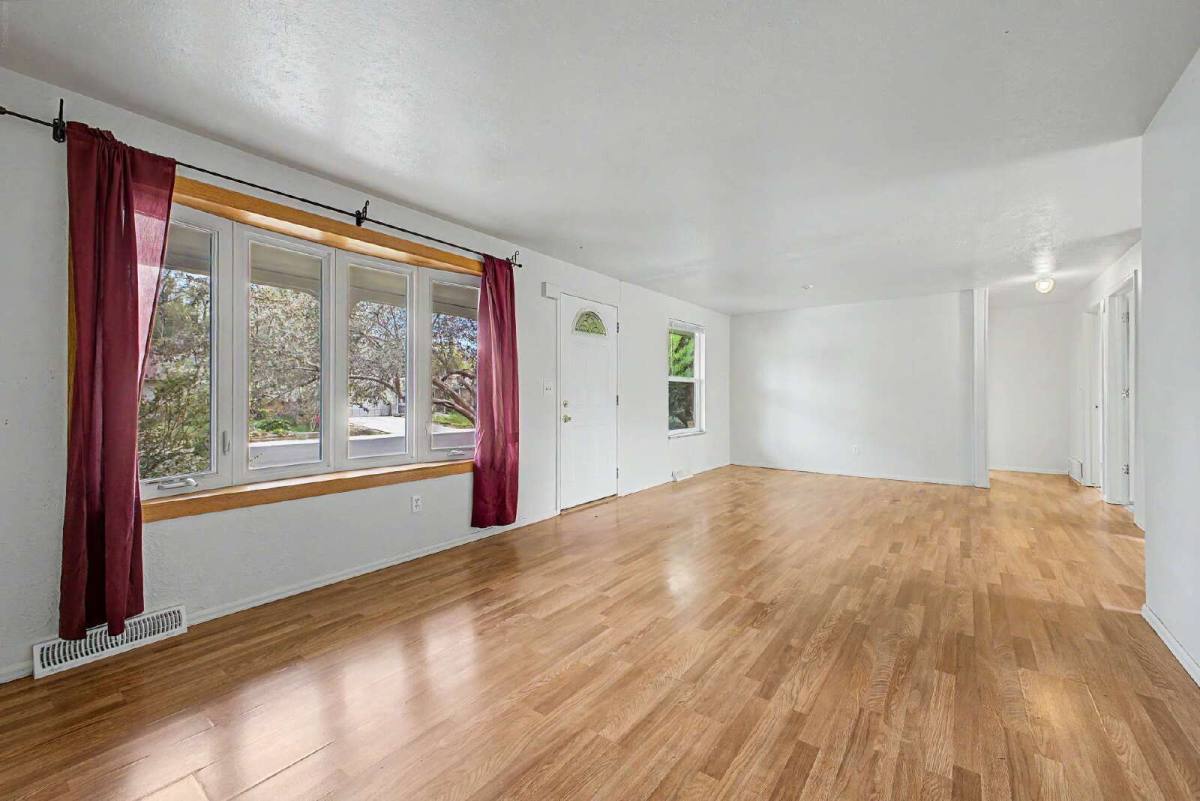 House for rent at 2519 Danbury Dr, Longmont, CO 80503