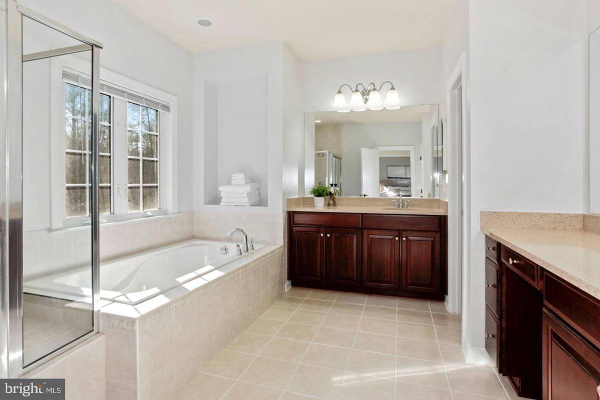 House for rent at 5401 Tomlinson Dr, Woodbridge, VA 22192