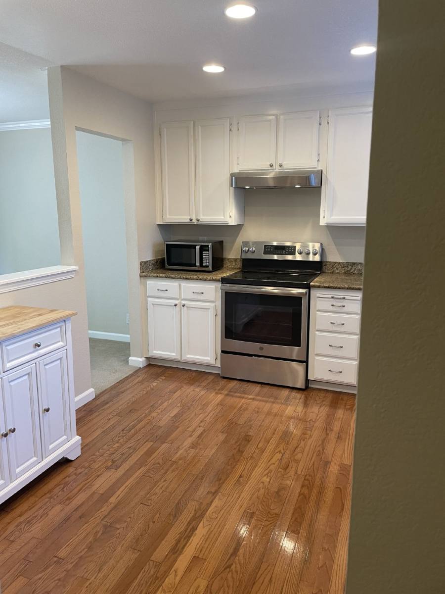 Townhouse for rent at 231 Via Pinada Lane, Martinez, CA 94553
