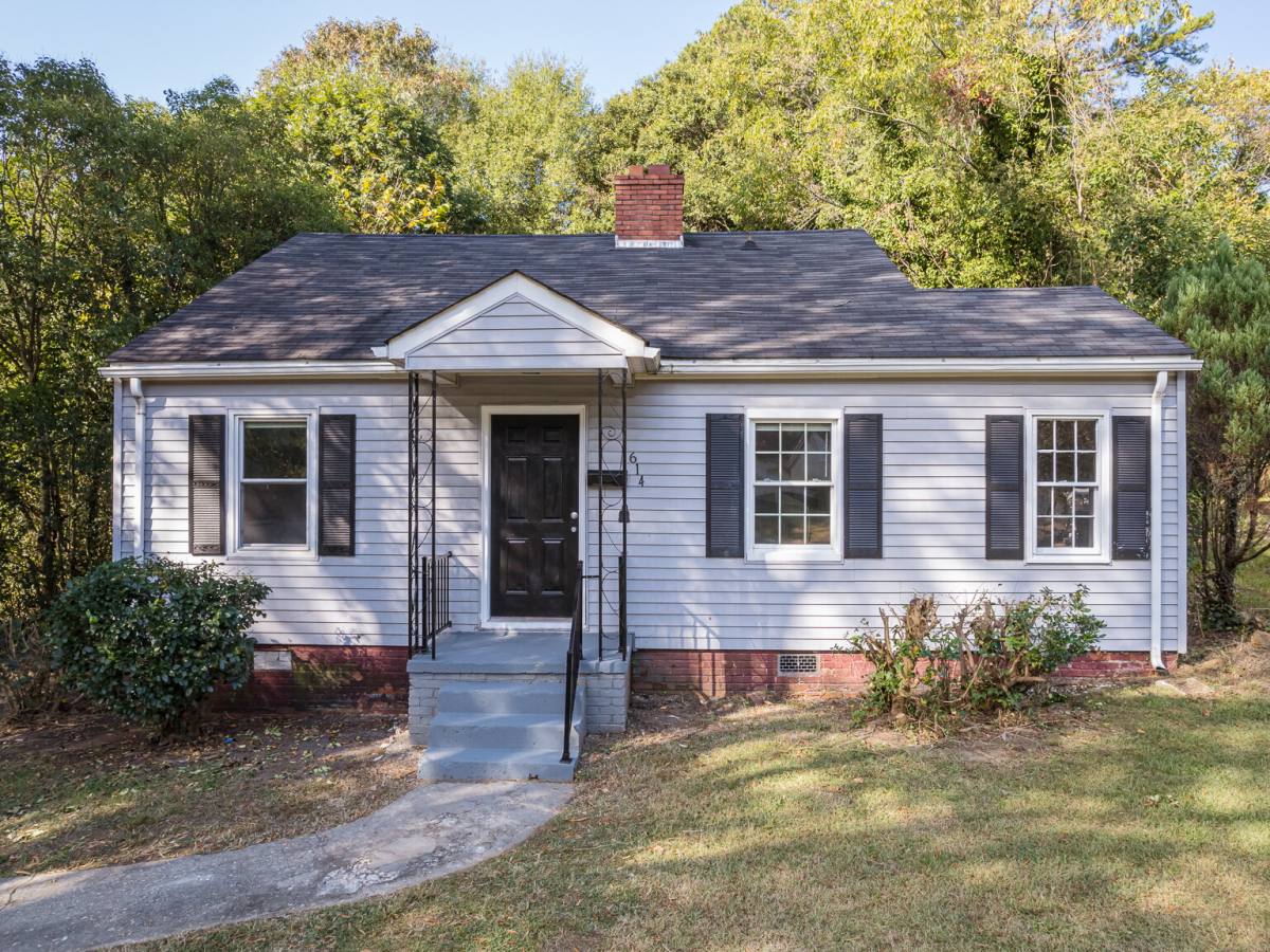 House for rent at 614 Ambassador St, Charlotte, NC 28208