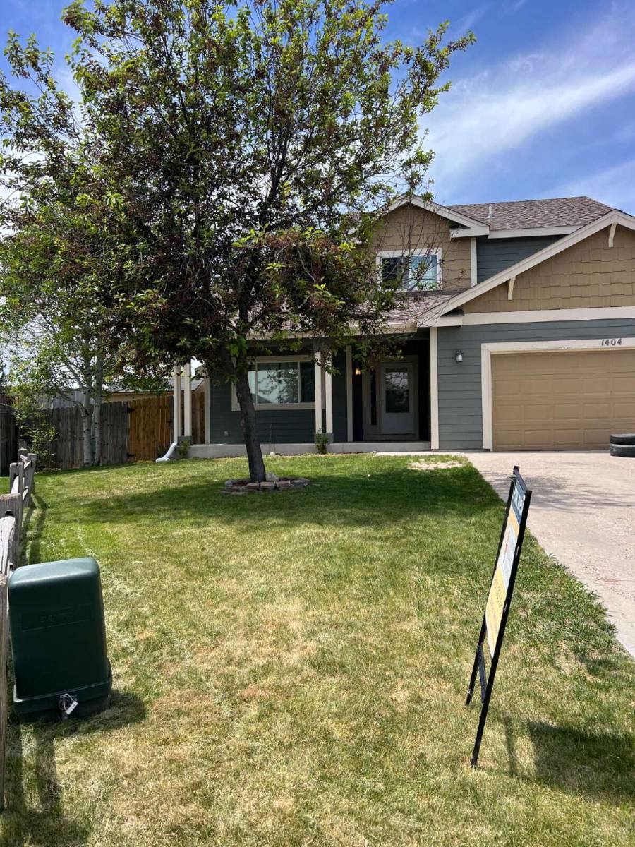 House for rent at 1404 Sunny Hill Dr, Cheyenne, WY 82001