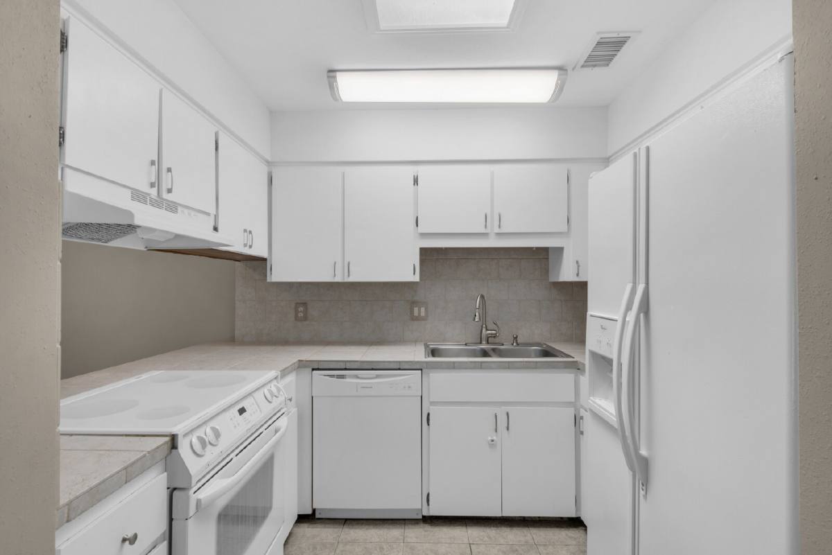 Townhouse for rent at 62 4th Ave #5, Shalimar, FL 32579