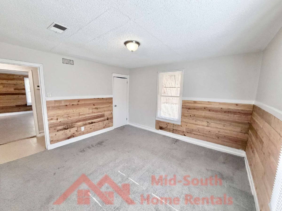 House for rent at 1417 Rayner St, Memphis, TN 38106