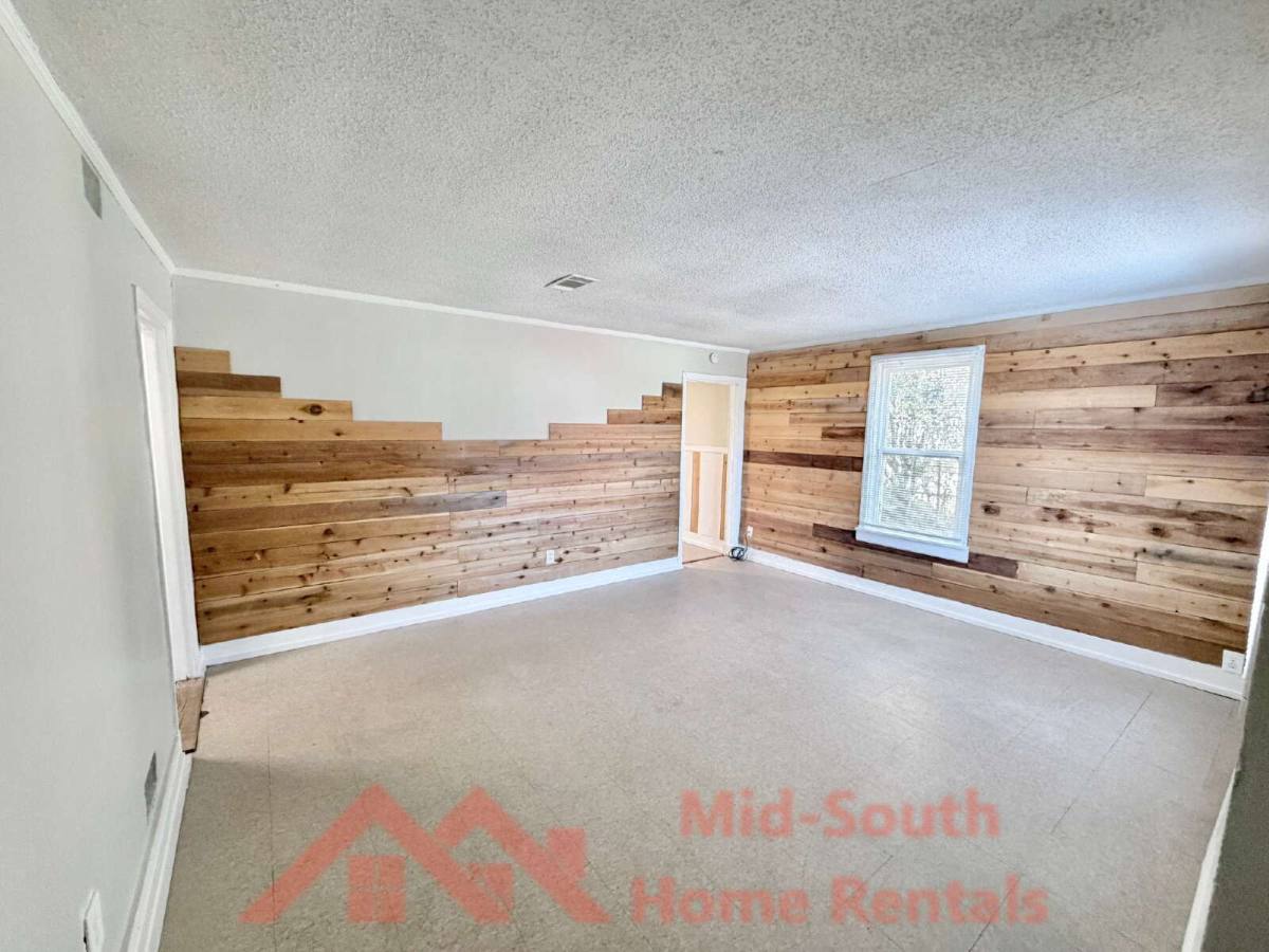 House for rent at 1417 Rayner St, Memphis, TN 38106