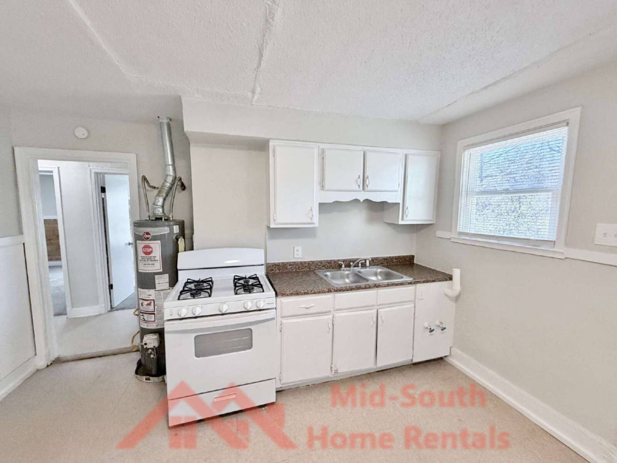 House for rent at 1417 Rayner St, Memphis, TN 38106