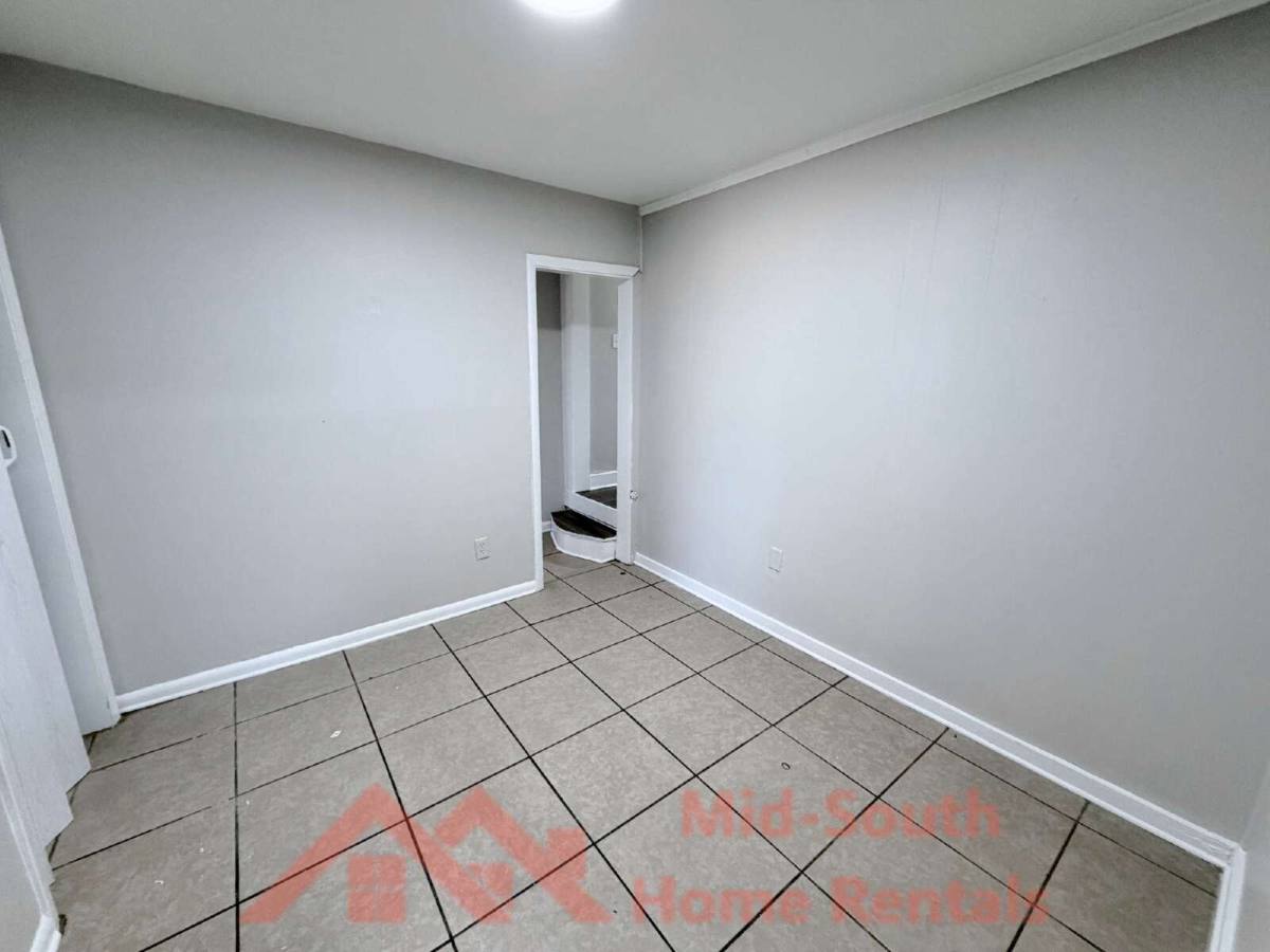 House for rent at 3513 Rochester Rd, Memphis, TN 38109