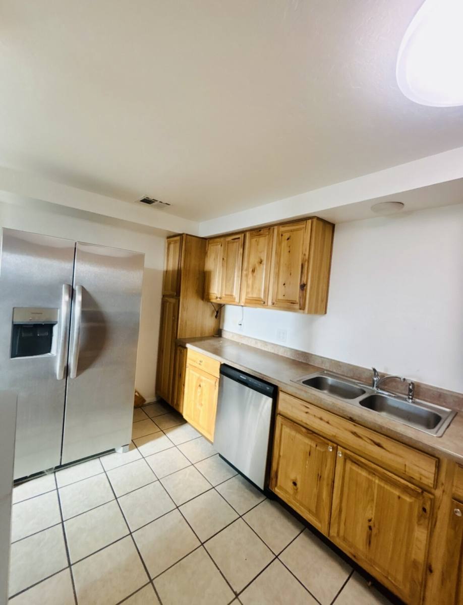 House for rent at 131 W Pastime Rd, Tucson, AZ 85705