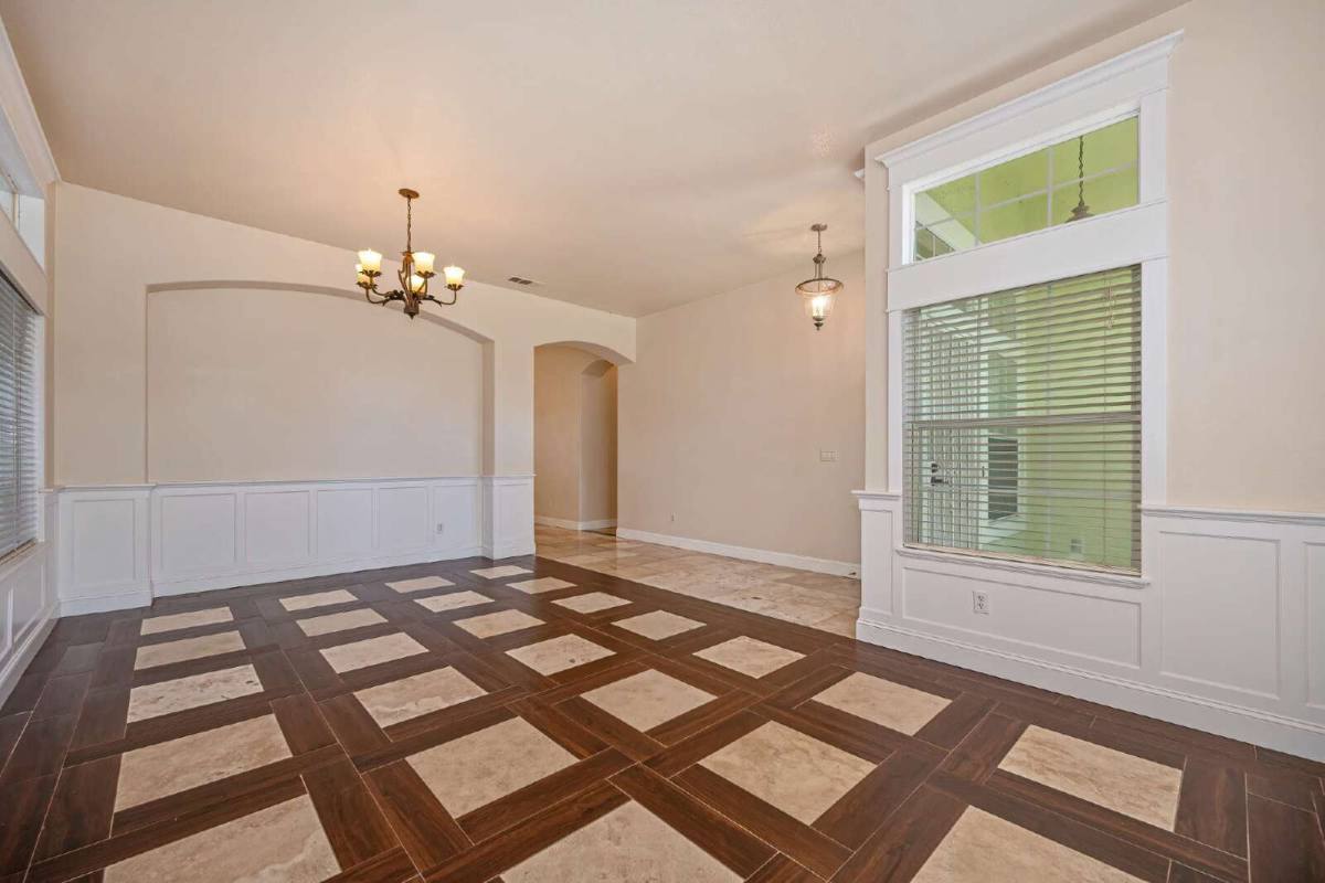 House for rent at 1690 Gill Dr, Dixon, CA 95620