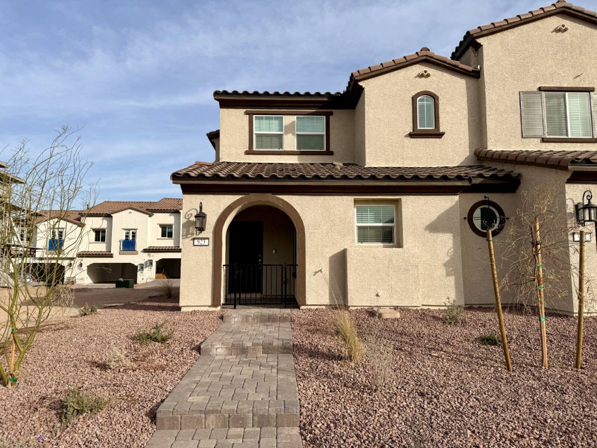 Townhouse for rent at 923 Jigglypuff Place, Henderson, NV 89011