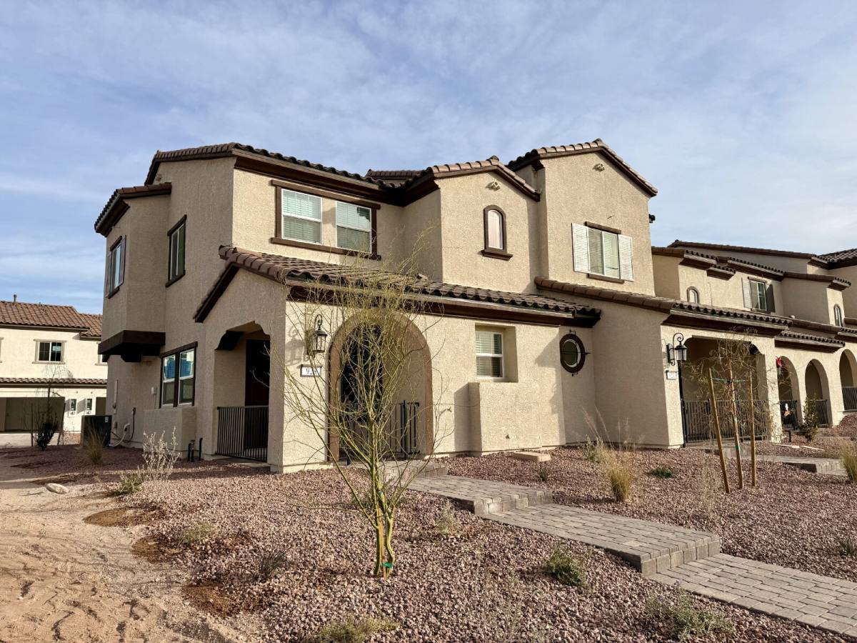 Townhouse for rent at 923 Jigglypuff Place, Henderson, NV 89011