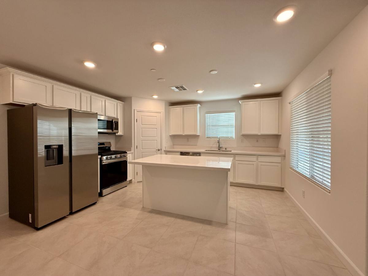 Townhouse for rent at 923 Jigglypuff Place, Henderson, NV 89011