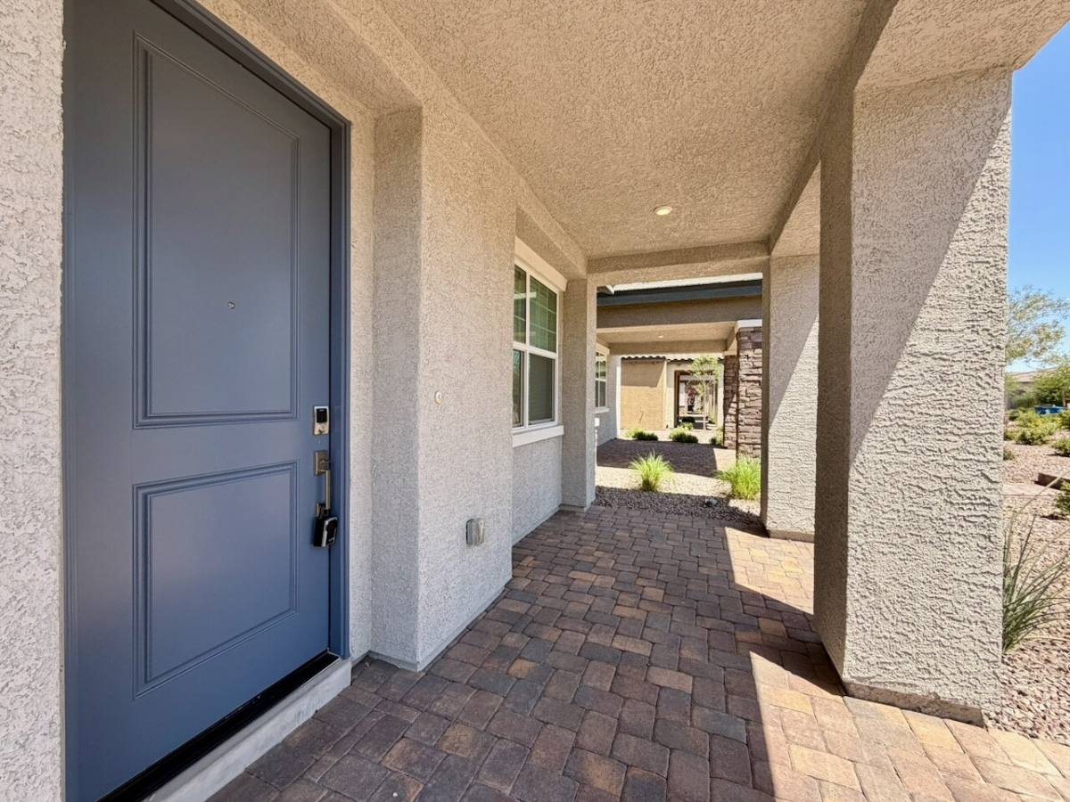 Townhouse for rent at 802 Royal Beekman St, Henderson, NV 89011