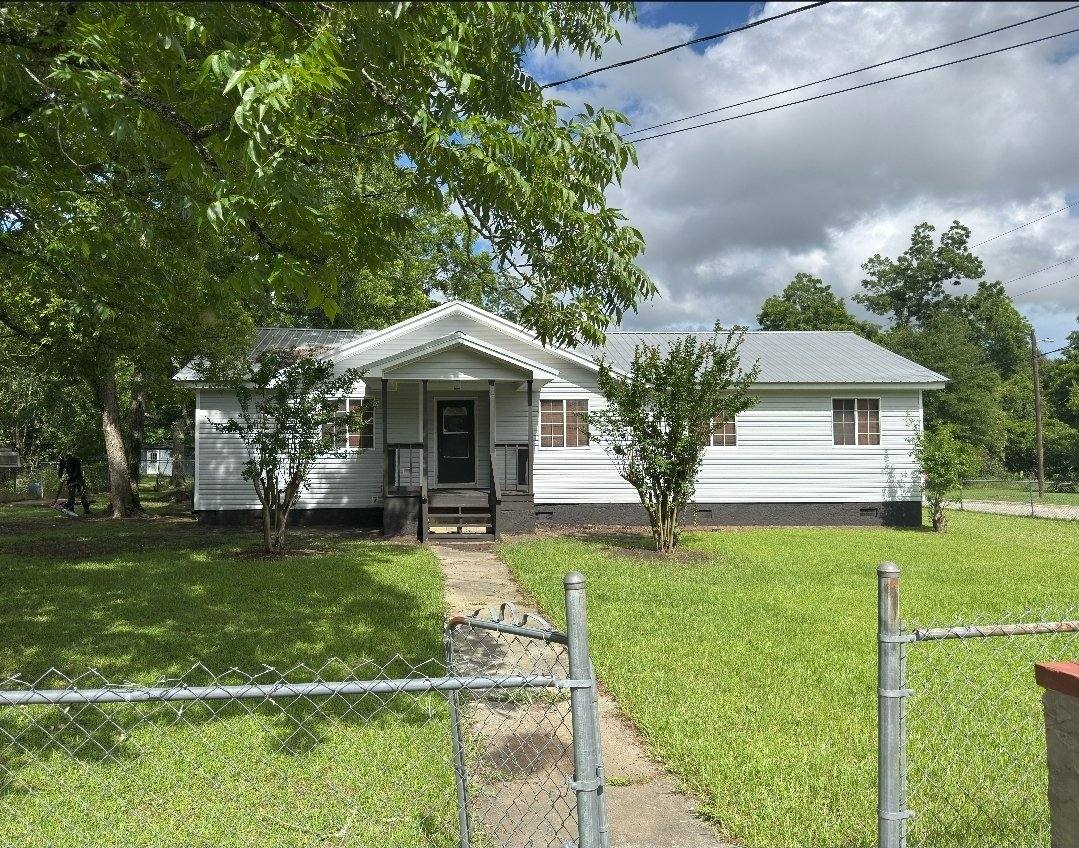 House for rent at 3109 Cabin St, Meigs, GA 31765