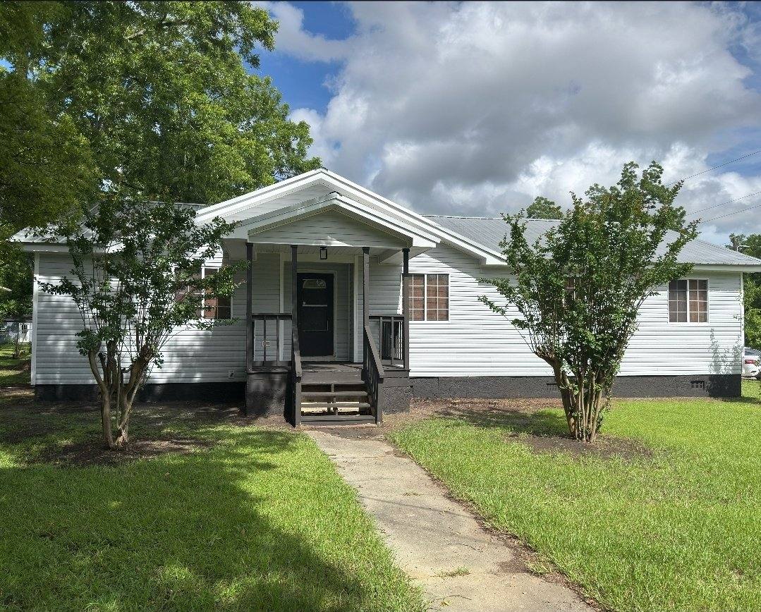 House for rent at 3109 Cabin St, Meigs, GA 31765