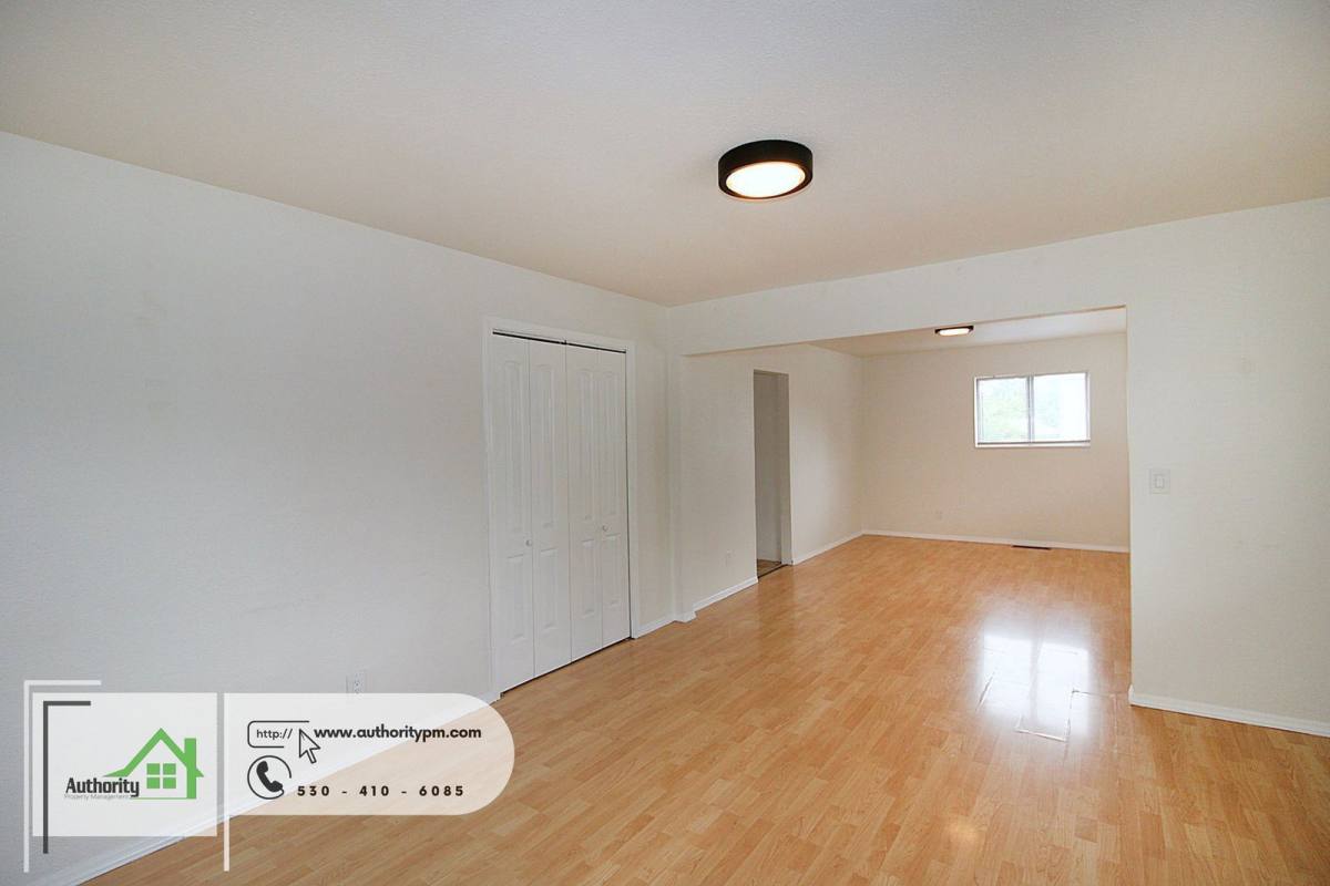House for rent at 1824 Heller Lane, Redding, CA 96001