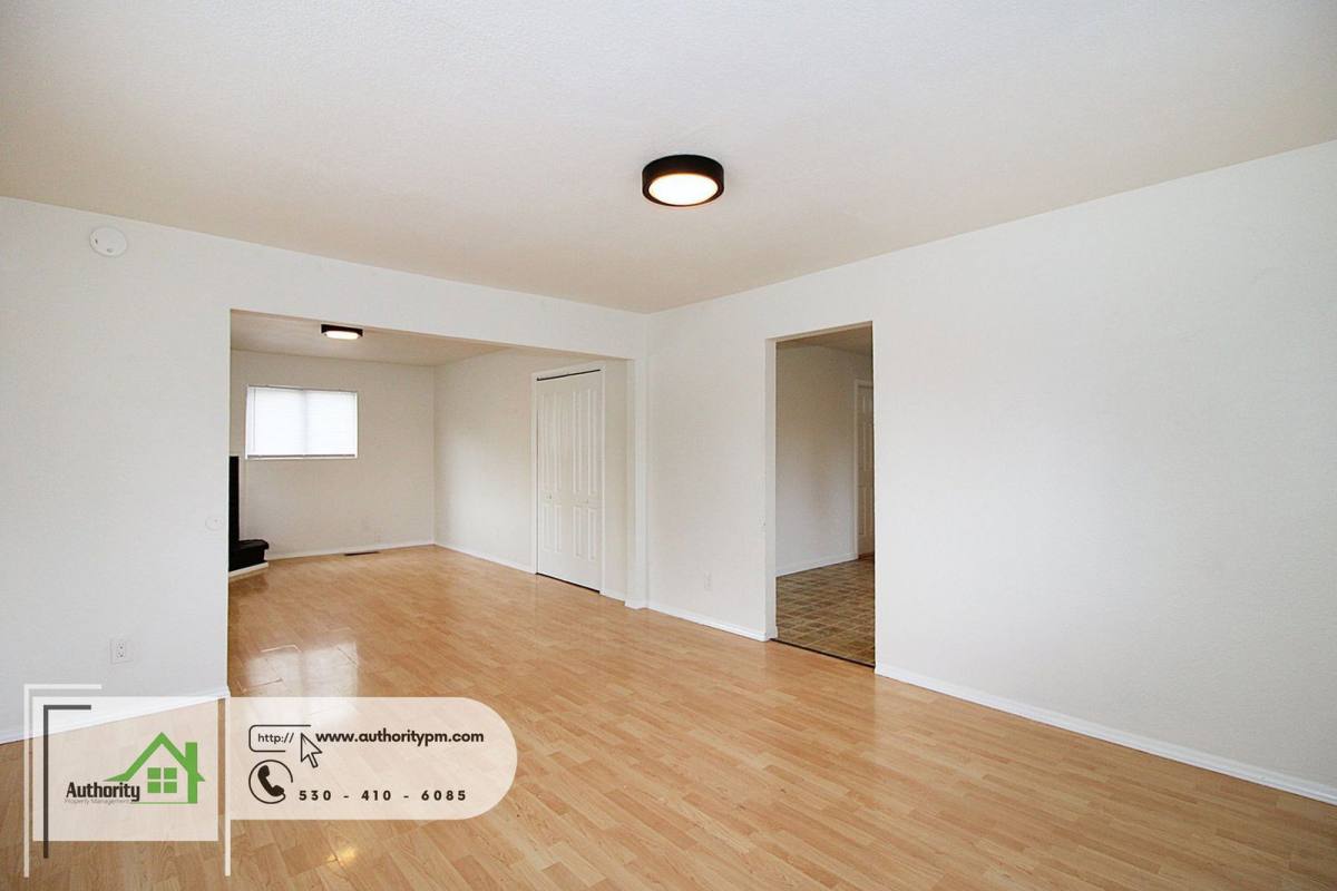House for rent at 1824 Heller Lane, Redding, CA 96001