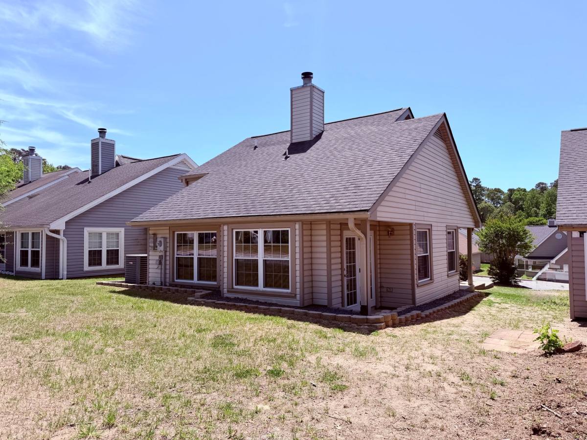 House for rent at 405 Amberly Dr, Jamestown, NC 27282