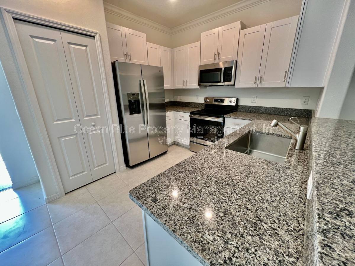 Townhouse for rent at 30728 Veridian Way, Wesley Chapel, FL 33543