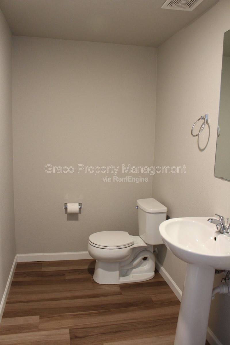 Townhouse for rent at 1156 Oak Circle, Denver, CO 80215