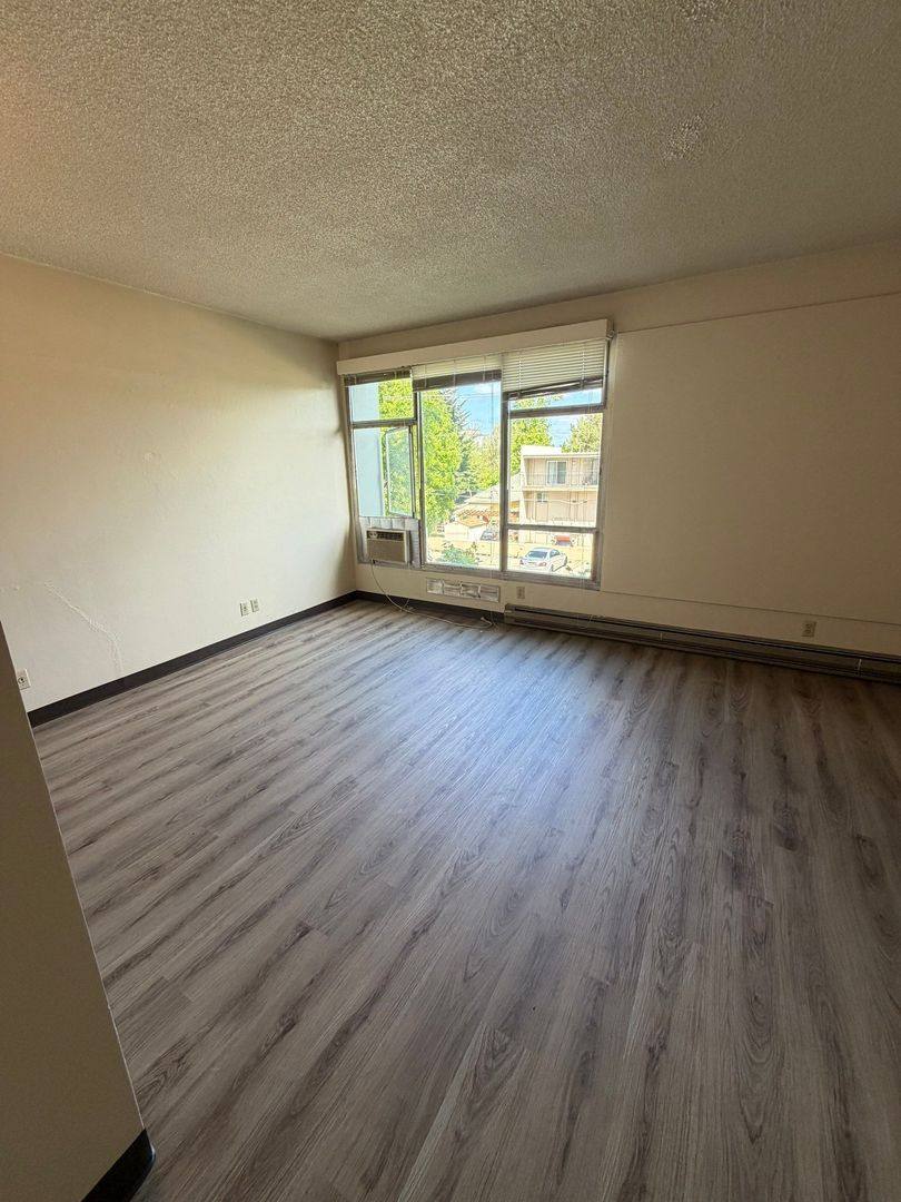 Apartment for rent at 1313 Lincoln St #304, Eugene, OR 97401