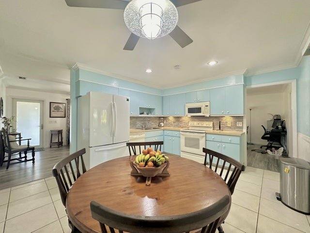 Apartment for rent at 13619 57th Place N, West Palm Beach, FL 33411