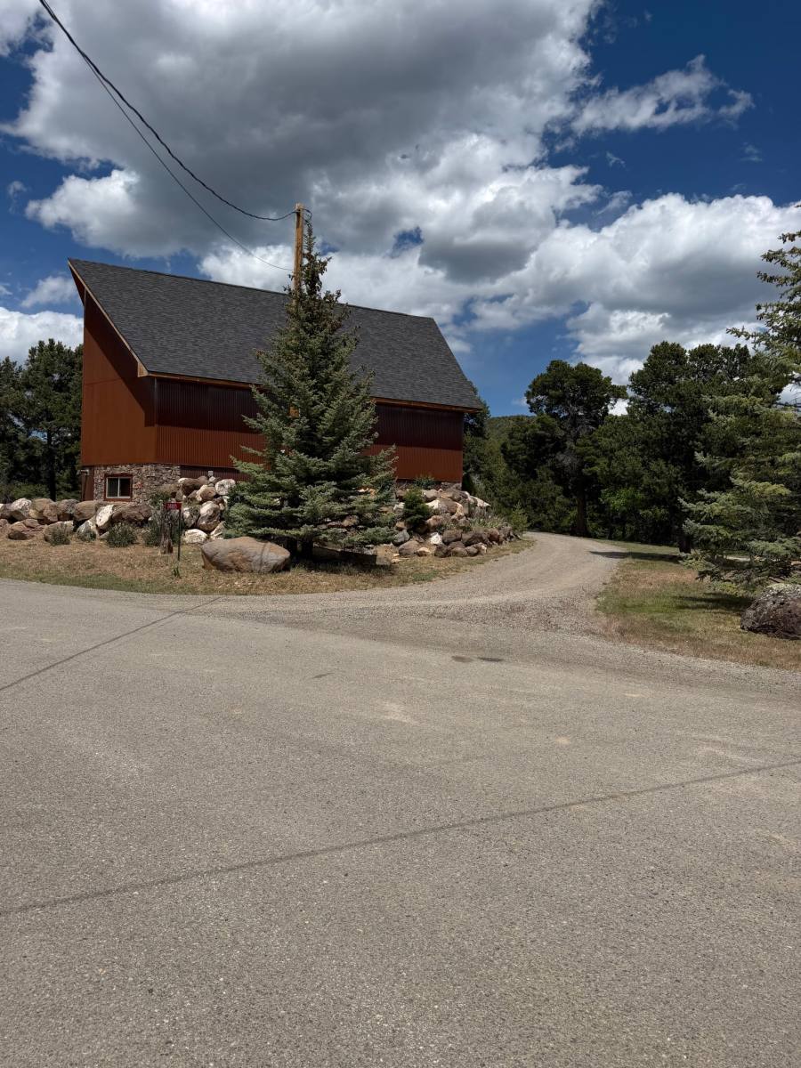 24885 Timothy Rd, Cedaredge, CO 81413 - House for Rent
