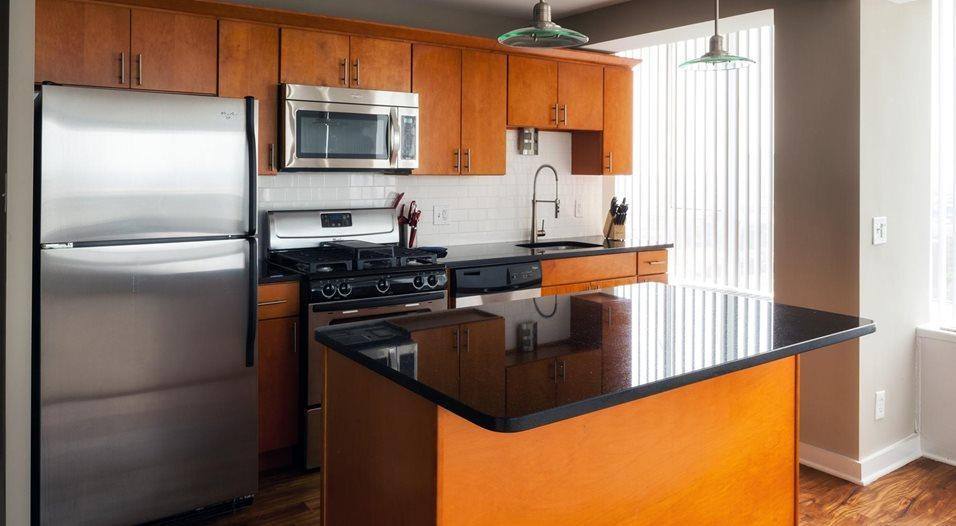Apartment for rent at 3233 S King Dr, Chicago, IL 60616