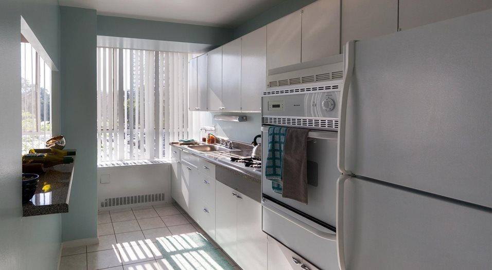 Apartment for rent at 3233 S King Dr, Chicago, IL 60616