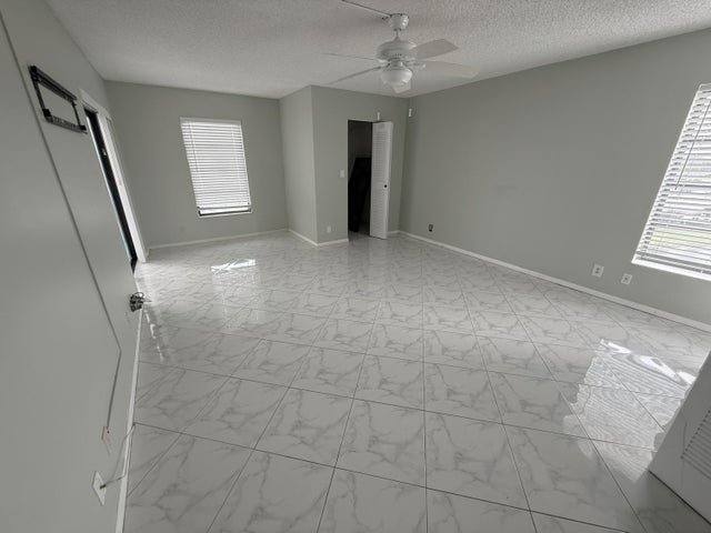 Apartment for rent at 7076 Huntington Lane #608, Delray Beach, FL 33446
